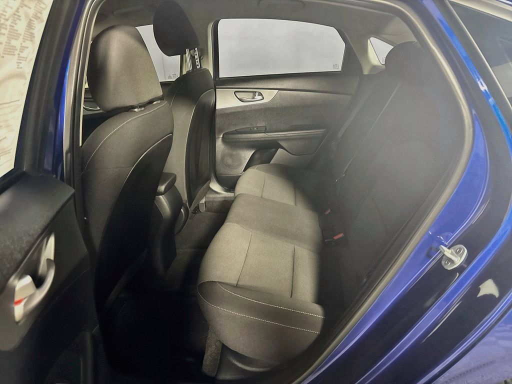 Used 2019 Kia Forte LXS FWD image 19