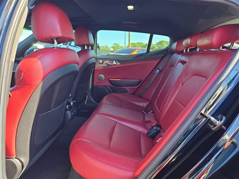 Used 2020 Kia Stinger GT1 image 12