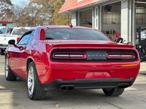 Used 2016 Dodge Challenger SXT w/ Super Sport Group (SS/T) image 8