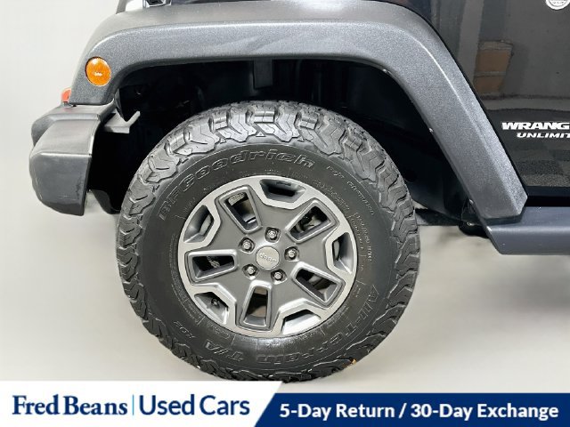 Used 2017 Jeep Wrangler Unlimited Rubicon w/ Dual Top Group AWD/4WD image 33