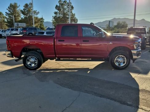 New 2026 RAM 2500 Tradesman AWD/4WD image 4