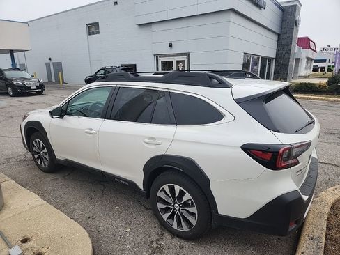Used 2025 Subaru Outback Limited image 8