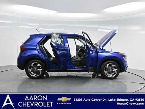 Used 2023 Hyundai Venue Limited w/ Cargo Package image 3