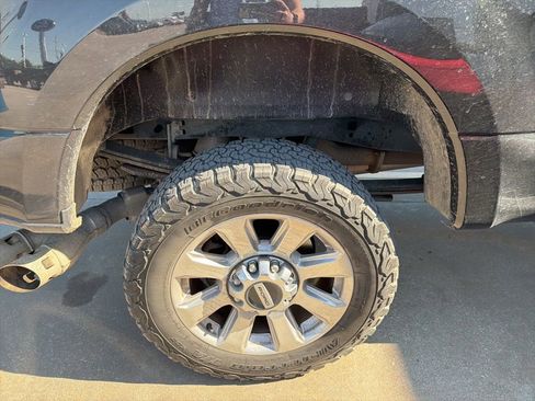 Used 2019 Ford F250 Platinum w/ Platinum Ultimate Package AWD/4WD image 11