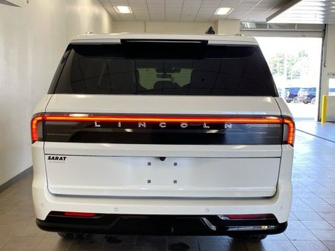 New 2026 Lincoln Navigator L Black Label AWD/4WD image 36