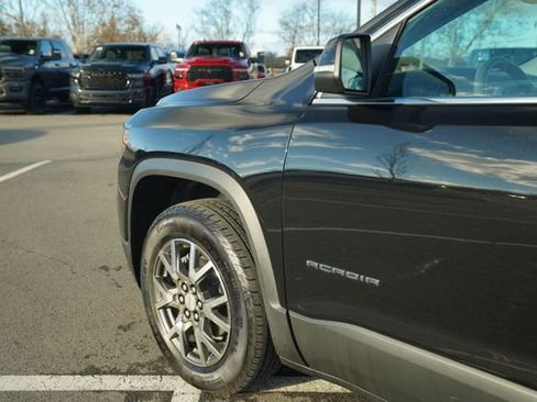 Used 2023 GMC Acadia SLE w/ Driver Convenience Package image 38