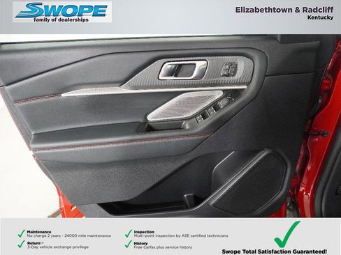 Certified 2025 Ford Explorer ST image 19