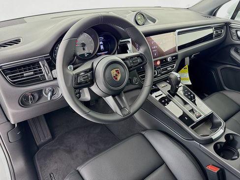 New 2026 Porsche Macan S AWD/4WD image 4