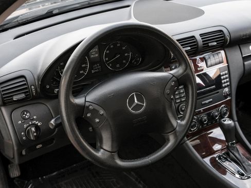 Used 2007 Mercedes-Benz C 280 4MATIC Sedan image 14