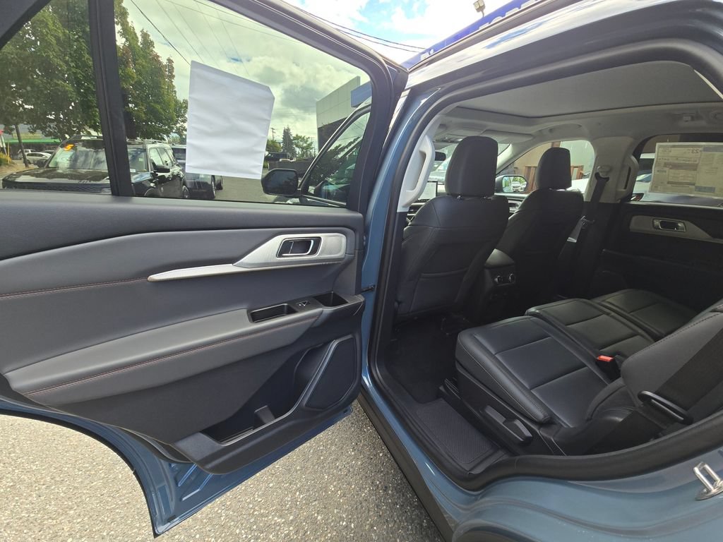 New 2026 Ford Explorer Active w/ Active Comfort Package AWD/4WD image 15