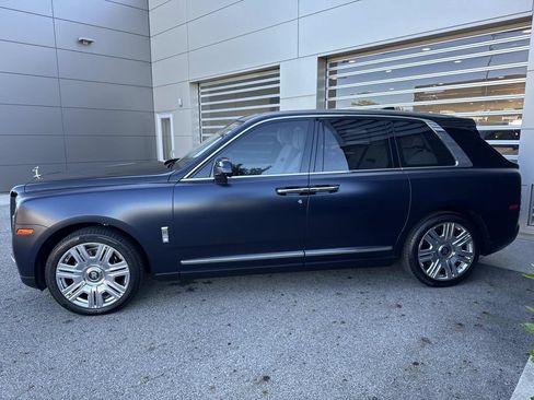 Used 2021 Rolls-Royce Cullinan AWD/4WD image 4