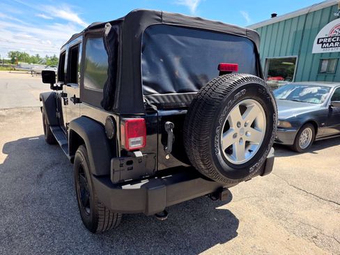 Used 2013 Jeep Wrangler Unlimited Sport AWD/4WD image 16