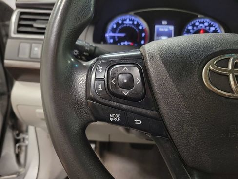 Used 2016 Toyota Camry LE FWD image 22