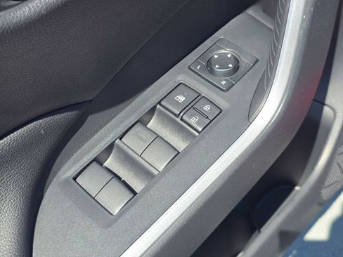 Certified 2025 Toyota RAV4 LE AWD/4WD image 23