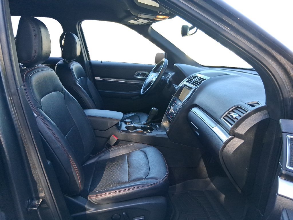 Used 2019 Ford Explorer Sport w/ Equipment Group 401A AWD/4WD image 27