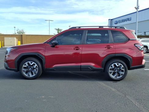 Certified 2025 Subaru Forester w/ Convenience Package #1 image 4