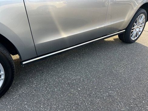 Certified 2024 Ford Expedition Limited image 32