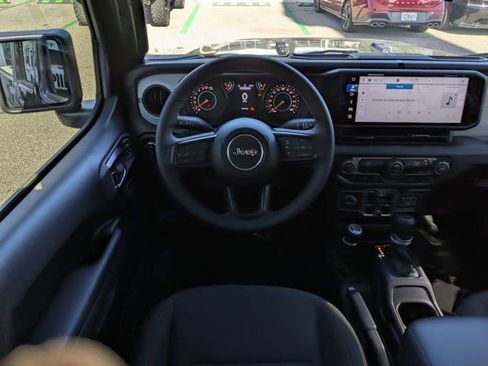New 2025 Jeep Gladiator Sport image 16