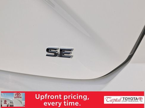 Used 2025 Toyota Camry SE image 24