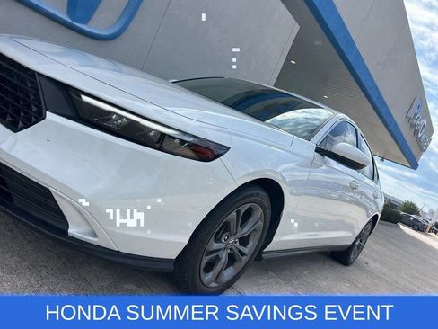 Used 2024 Honda Accord EX image 4