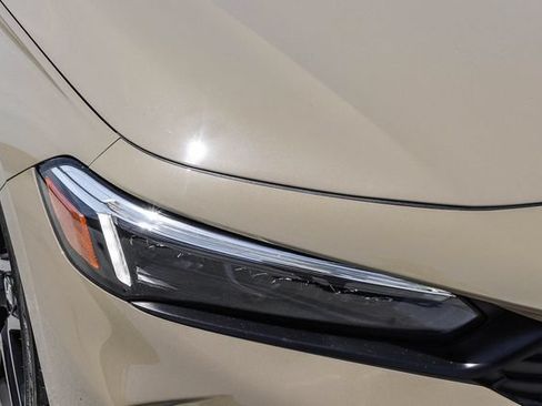 Used 2025 Honda Civic Sport image 7
