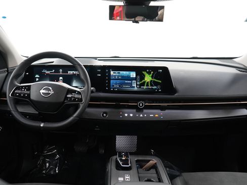 Used 2024 Nissan Ariya AWD image 16