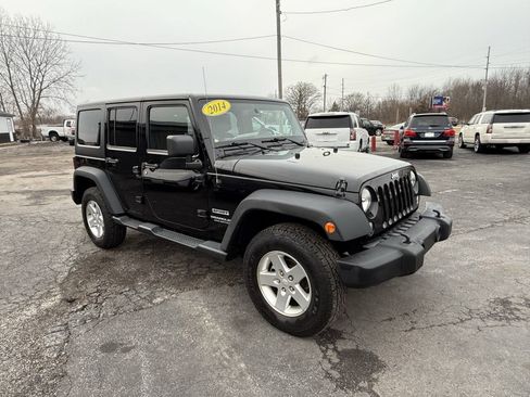 Used 2014 Jeep Wrangler Unlimited Sport w/ Quick Order Package 23S AWD/4WD image 7