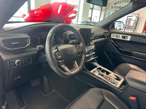 Used 2022 Ford Explorer ST-Line w/ Class IV Trailer Tow Package image 22