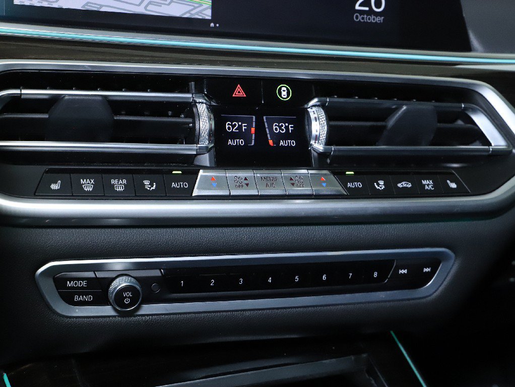 Used 2023 BMW X5 xDrive40i w/ Premium Package AWD/4WD image 32