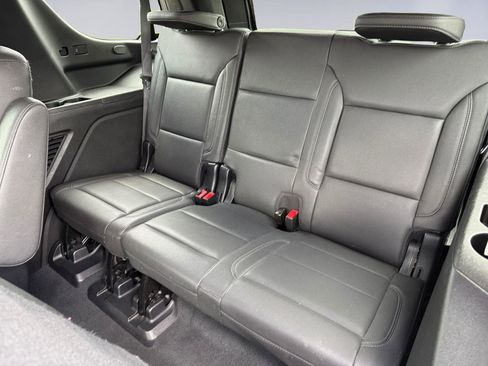 Used 2023 Chevrolet Tahoe Z71 w/ Luxury Package AWD/4WD image 18