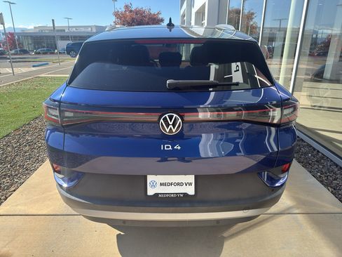 Used 2021 Volkswagen ID.4 Pro S w/ Gradient Package image 5