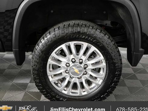 Used 2022 Chevrolet Silverado 2500 High Country w/ Z71 Off-Road Package AWD/4WD image 36