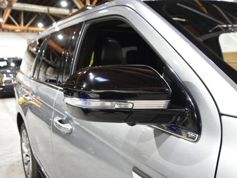 Used 2023 Lincoln Navigator Reserve image 73