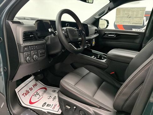 New 2026 Chevrolet Suburban RST w/ Comfort Package AWD/4WD image 11