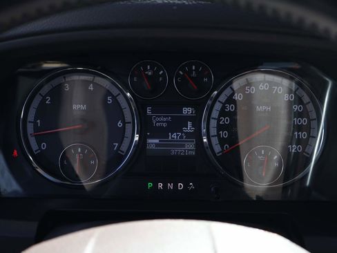 Used 2011 RAM 1500 Classic SLT w/ Remote Start & Security Group image 14