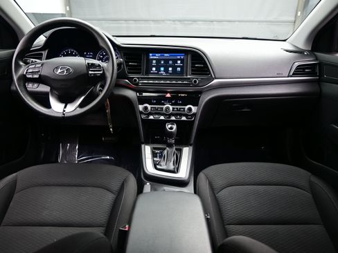 Used 2020 Hyundai Elantra SEL w/ Cargo Package (C1) FWD image 16