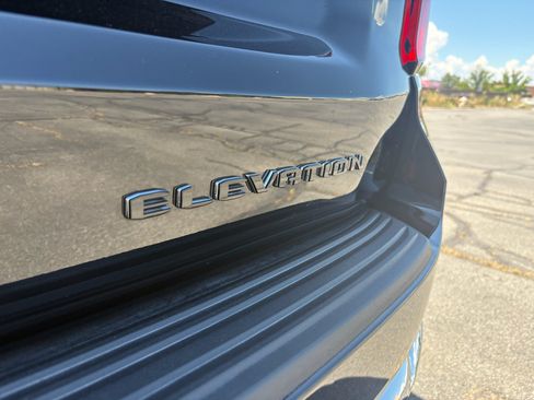 Used 2026 GMC Yukon Elevation w/ Elevation Premium Package AWD/4WD image 8