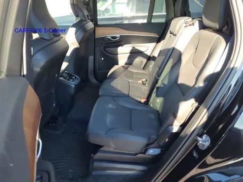 Certified 2024 Volvo XC90 B6 Plus w/ Protection Package Premier image 9