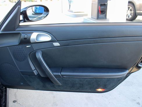 Used 2007 Porsche 911 Carrera S image 40
