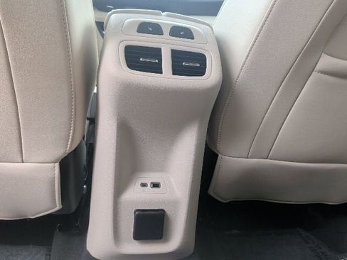 Used 2023 Buick Envision Avenir FWD image 18