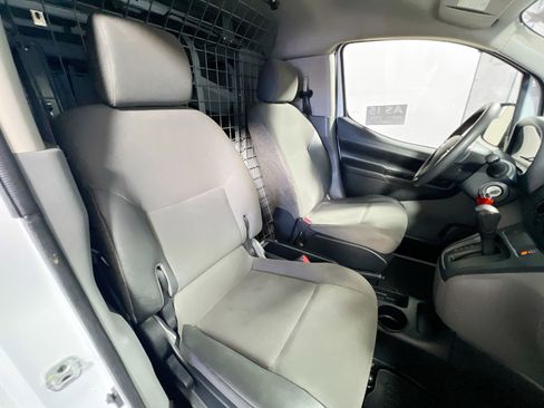 Used 2020 Nissan NV200 S FWD image 29