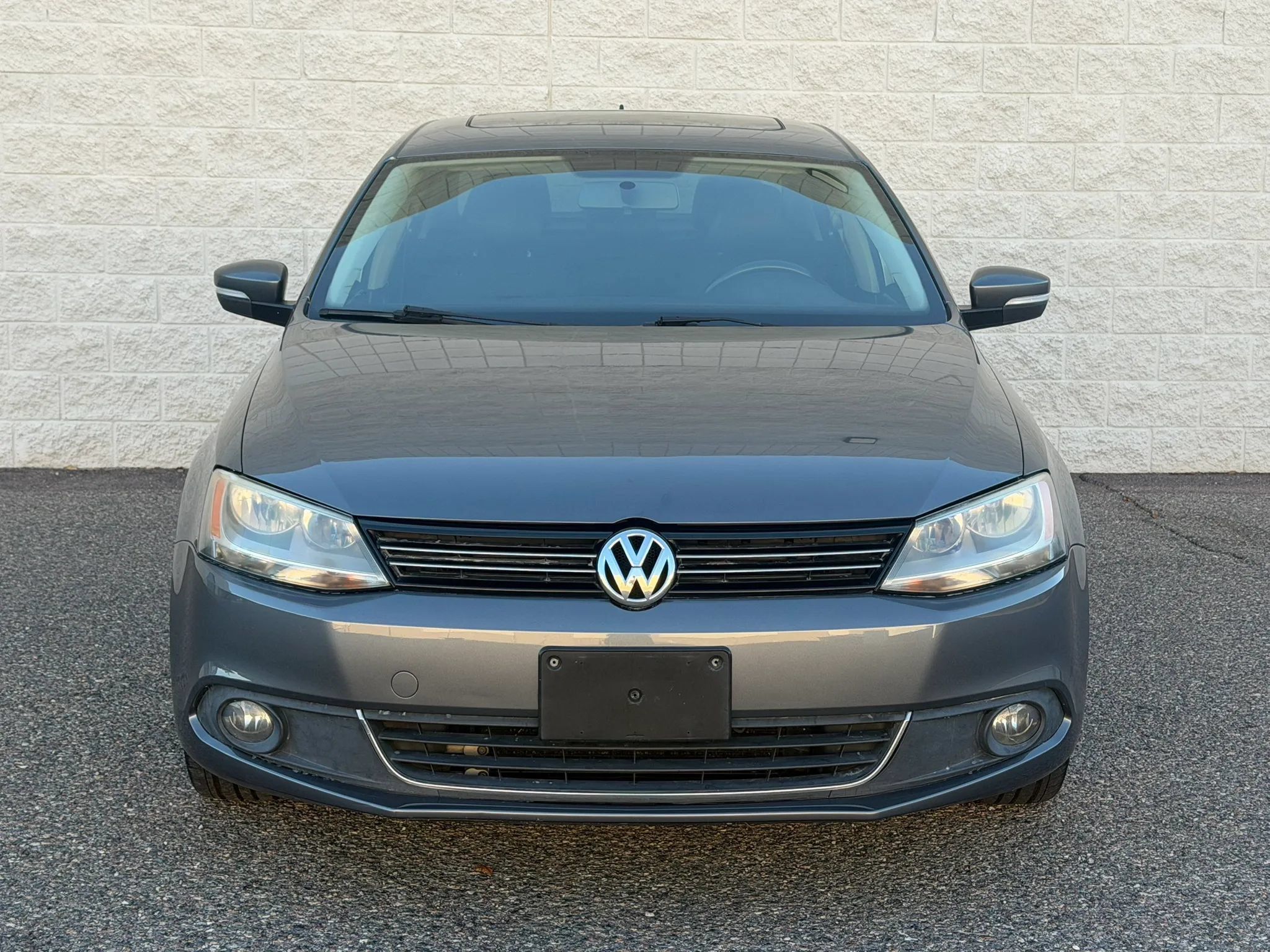 Used 2011 Volkswagen Jetta TDI FWD image 2