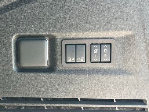 New 2026 Chevrolet Suburban RST w/ Comfort Package AWD/4WD image 33