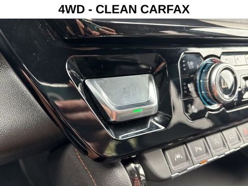 Used 2025 GMC Sierra 1500 AT4 AWD/4WD image 10