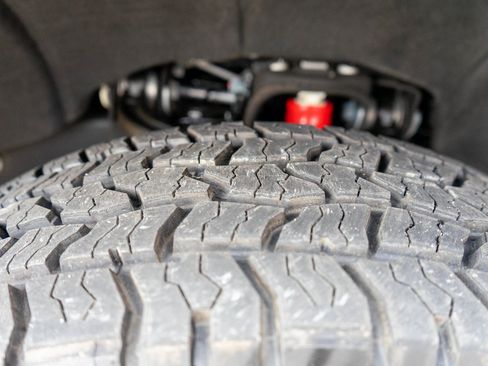 Used 2024 GMC Sierra 3500 Denali w/ Denali Reserve Package image 33