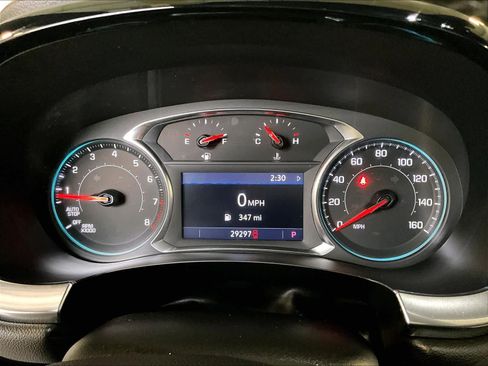 Used 2023 Chevrolet Traverse LT image 26