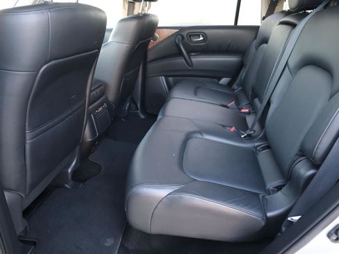 Used 2022 Nissan Armada SL image 42