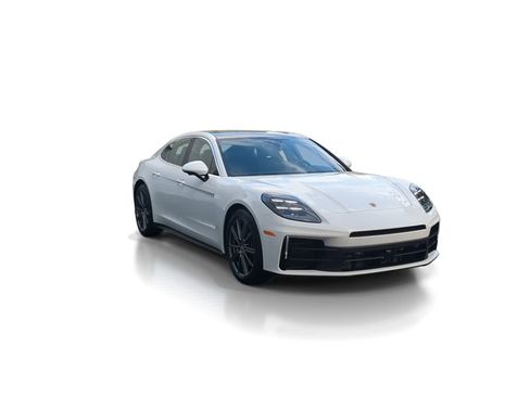 Used 2025 Porsche Panamera image 2