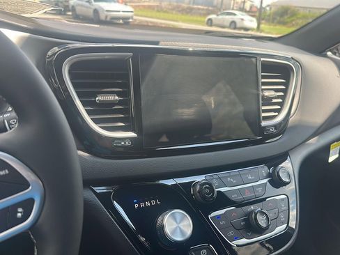 New 2026 Chrysler Voyager LX image 12