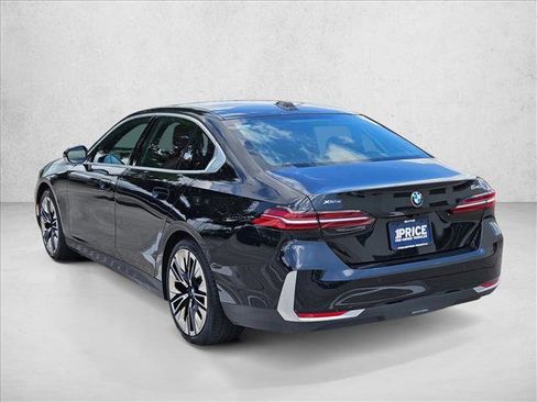 Used 2025 BMW 540i xDrive AWD/4WD image 8